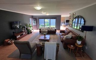 3 Bedroom House For Sale in Fairway Estate