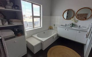 3 Bedroom House For Sale in Fairway Estate