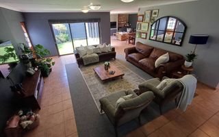 3 Bedroom House For Sale in Fairway Estate