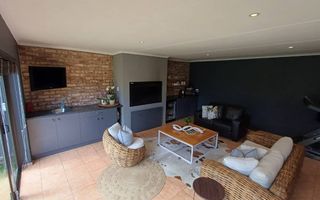 3 Bedroom House For Sale in Fairway Estate