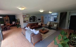 3 Bedroom House For Sale in Fairway Estate