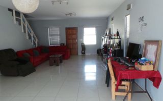 3 Bedroom House For Sale in Meersig