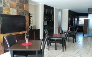 11 Bedroom House For Sale in Meersig