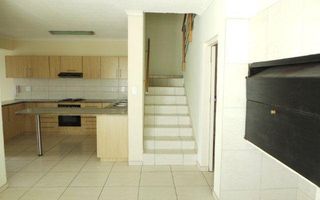3 Bedroom Townhouse For Sale in Walvis Bay Central