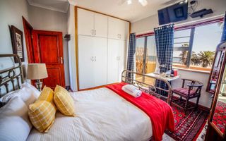 5 Bedroom House For Sale in Meersig