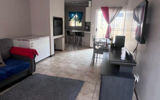 2 Bedroom House For Sale in Fairways Estate