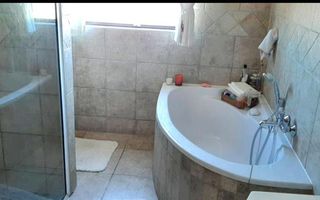 3 Bedroom House For Sale in Dolphin Beach