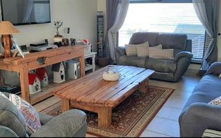 3 Bedroom House For Sale in Dolphin Beach