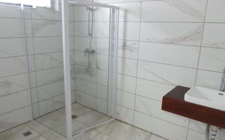 5 Bedroom House For Sale in Meersig