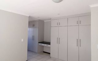 4 Bedroom House For Sale in Lagoon