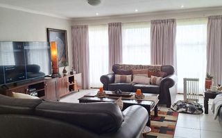 4 Bedroom House For Sale in Lagoon