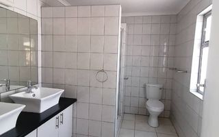 4 Bedroom House For Sale in Lagoon