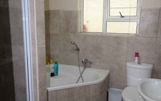 3 Bedroom House For Sale in Meersig