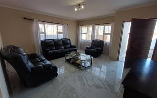 4 Bedroom House For Sale in Meersig