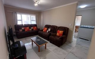 4 Bedroom House For Sale in Meersig