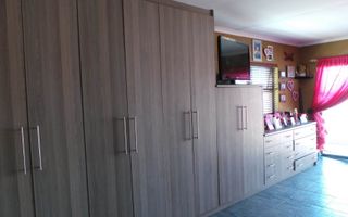 8 Bedroom House For Sale in Walvis Bay Central