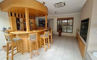 3 Bedroom House For Sale in Lagoon