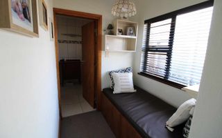 6 Bedroom House For Sale in Meersig