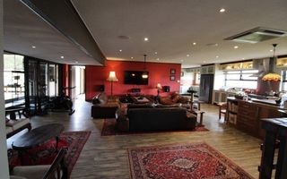 5 Bedroom House For Sale in Walvis Bay Central