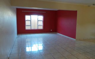 3 Bedroom Apartment/Penthouse For Sale in Walvis Bay Central