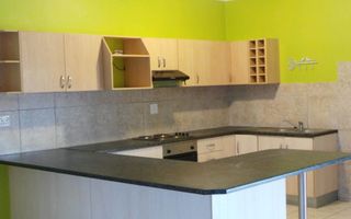 3 Bedroom Apartment/Penthouse For Sale in Walvis Bay Central