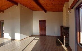 3 Bedroom House For Sale in Lagoon
