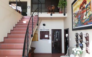 9 Bedroom House For Sale in Lagoon