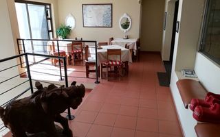 9 Bedroom House For Sale in Lagoon