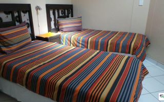 6 Bedroom House For Sale in Narraville