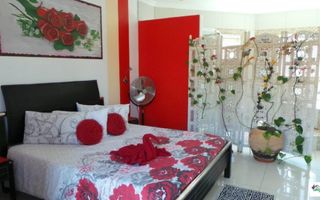 6 Bedroom House For Sale in Narraville