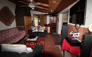 3 Bedroom House For Sale in Lagoon