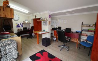 3 Bedroom House For Sale in Lagoon