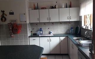 3 Bedroom House For Sale in Lagoon