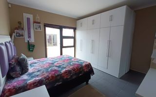 5 Bedroom House For Sale in Fairways Estate