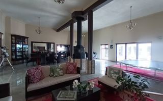 5 Bedroom House For Sale in Fairways Estate