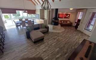 5 Bedroom House For Sale in Meersig