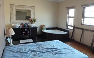 3 Bedroom House For Sale in Fairway Estate