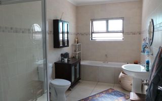3 Bedroom House For Sale in Fairway Estate