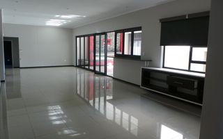 5 Bedroom House For Sale in Meersig