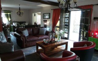 4 Bedroom House For Sale in Fairway Estate