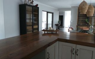5 Bedroom House For Sale in Meersig