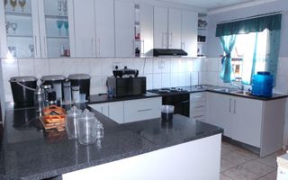 4 Bedroom House For Sale in Kuisebmond, Walvis Bay