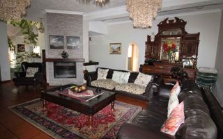 11 Bedroom House For Sale in Meersig