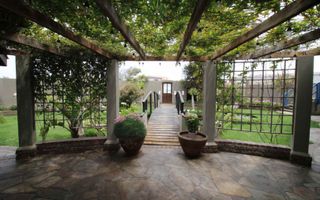 11 Bedroom House For Sale in Meersig