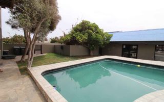 11 Bedroom House For Sale in Meersig