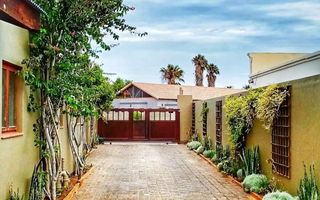 11 Bedroom House For Sale in Meersig