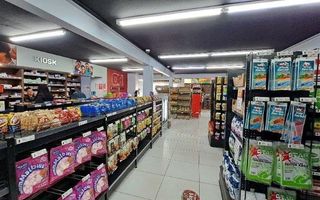 13 Bedroom Office / Retail / Mixed Use For Sale in Kuisebmon...