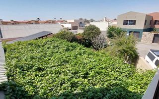 2 Bedroom House For Sale in Fairway Estate