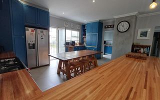 6 Bedroom House For Sale in Meersig