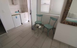 6 Bedroom House For Sale in Dolphin Beach